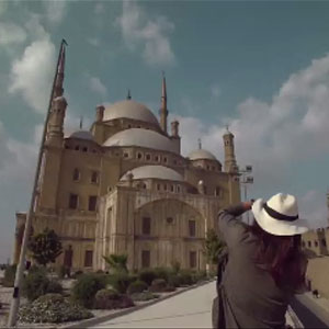Auto play video in standard IAB ad format- Interstitial using Bonzai's platform for Egypt tourism to capture user attention